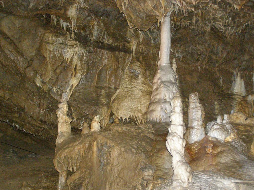 Rodinne Ubytovani Na Habesi Crhov Luaran gambar