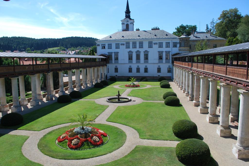 Rodinne Ubytovani Na Habesi Crhov Luaran gambar